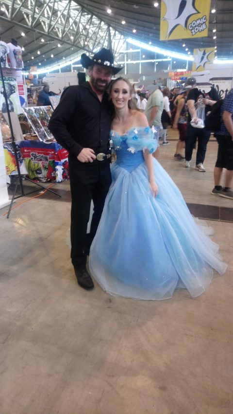 Der luxembourgische Chuck Norris Double trifft den echten Chuck Norris auf der Comic Con.
