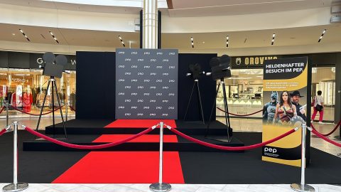 Chuck Norris Double zu Gast im PEP-Kaufhaus München