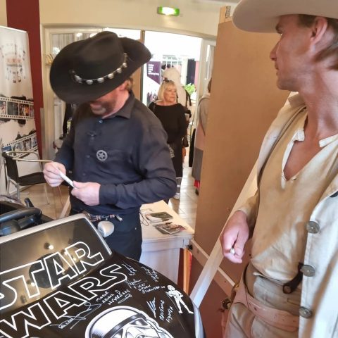 Chuck Norris Double auf der Charity Veranstaltung Star Warrior Convention Osnachbrück