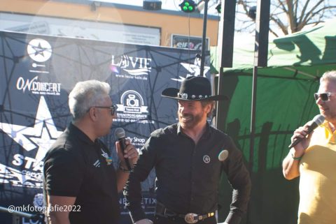 Chuck Norris Double bei der Charity Veranstaltung in Hilden für die Ukraine.