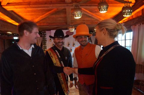 Offizieller Chuck Norris Double wird gebucht für das Cannstatter Volksfest