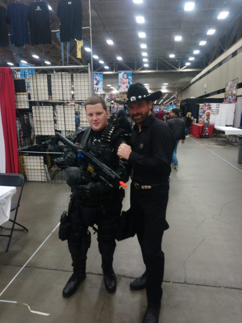 „Jean-Claude Olinger als Chuck Norris Double bei der Fan Expo Dallas“