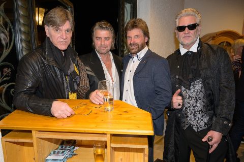 Chuck Norris Double mit Bernhard Steinkühler , Uwe Fellensick