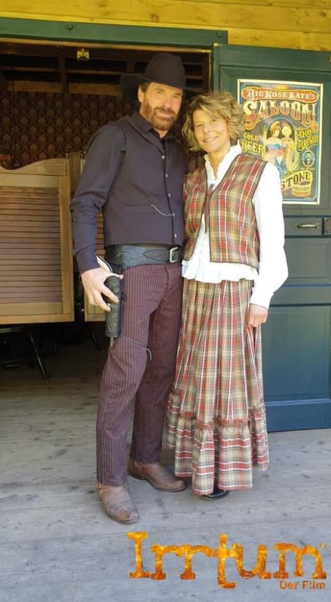 Chuck Norris Double als gesetzloser Cowboy im Film Irrtum der Film
