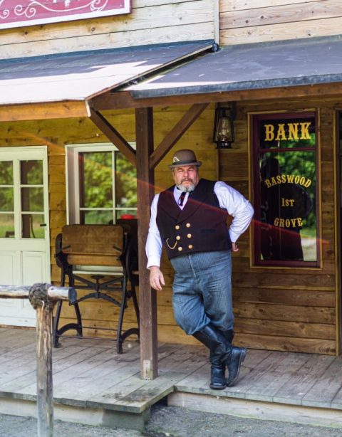Das Offizielle Chuck Norris Double wird Ehrengast mit Hollywood Star Mark Ryan in der Westernstadt Basswood Grove