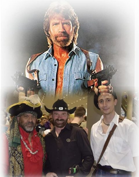 Der luxembourgische Chuck Norris Double trifft den echten Chuck Norris auf der Comic Con.