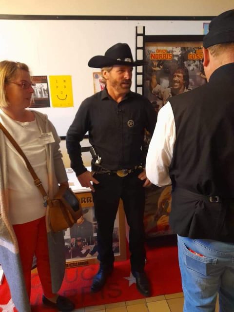 Chuck Norris Double auf der Charity Veranstaltung Star Warrior Convention Osnachbrück