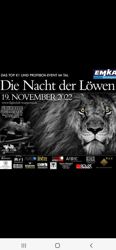 Das Offizielle Chuck Norris Double wird zum Boxen in Wuppertal eingeladen.
