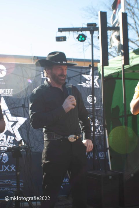 Chuck Norris Double bei der Charity Veranstaltung in Hilden für die Ukraine.