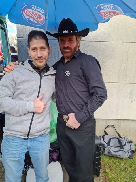 Chuck Norris Double bei der Charity Veranstaltung in Hilden für die Ukraine.