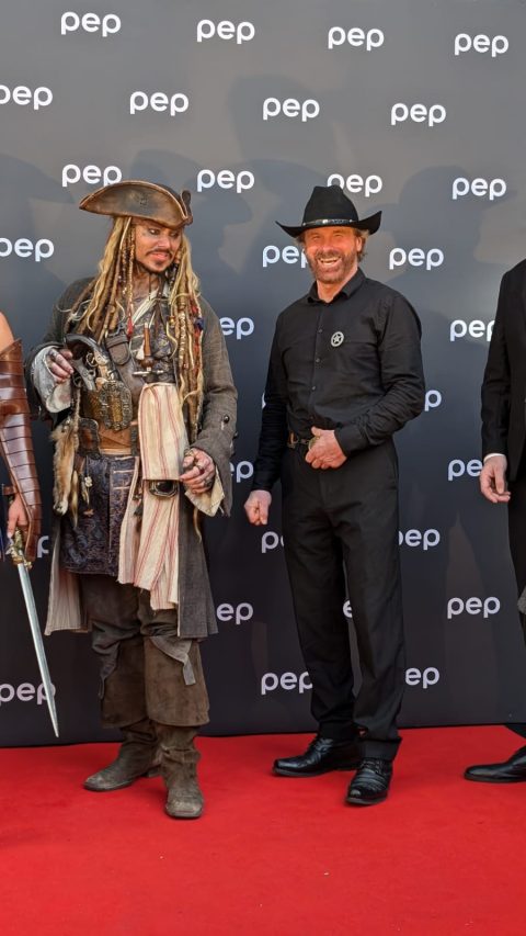 Chuck Norris Double zu Gast im PEP-Kaufhaus München