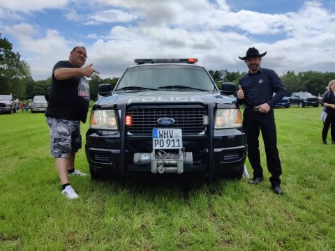 Chuck Norris Double in Ostfrießland bei der Dodge RAM Crew Ostfriesland