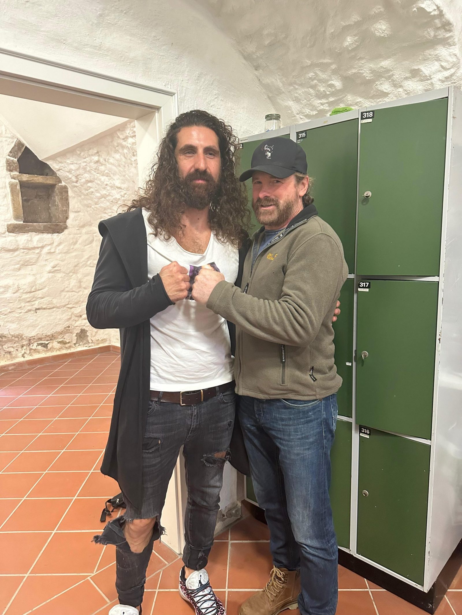 Chuck Norris Double aus Luxembourg spielt im Kurzfilm: Die letzte Hexe mit in Deutschland.